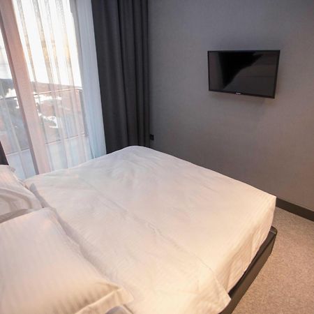 Gumbati Apart Hotel Батуми Экстерьер фото